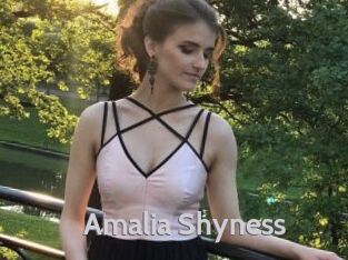 Amalia_Shyness