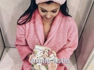 Annie_Astie
