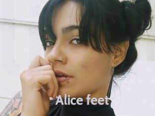 Alice_feet