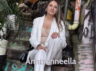 annttonneella Live Cam 66