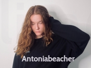 Antoniabeacher