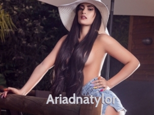 ariadnatylor Live Cam 66