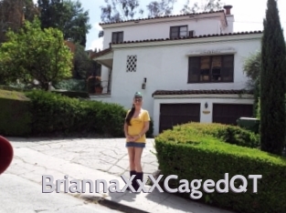 BriannaXxXCagedQT Live Cam 66