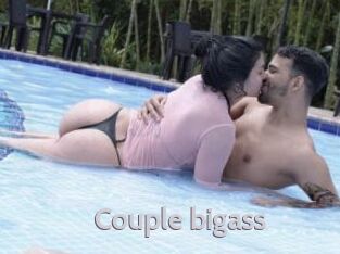 Couple_bigass
