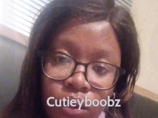 Cutieyboobz
