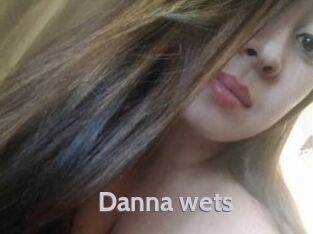 Danna_wets