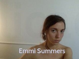 Emmi_Summers
