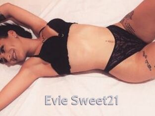 Evie_Sweet21
