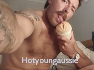 Hotyoungaussie