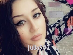 Julia982