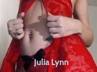 Julia_Lynn