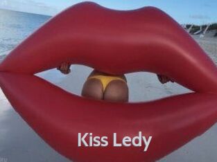 Kiss_Ledy