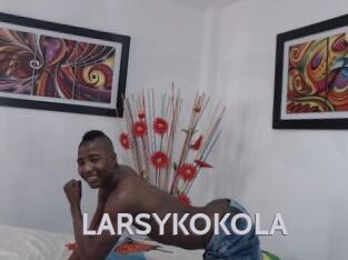 LARSYKOKOLA
