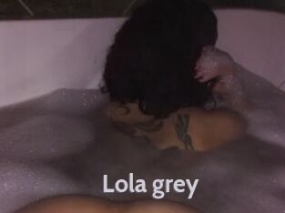 Lola_grey