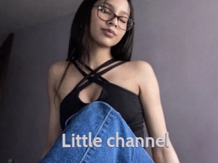little_channel Live Cam 66