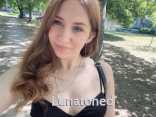 Lunatoned
