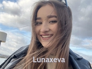 Lunaxeva