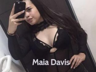 Maia_Davis