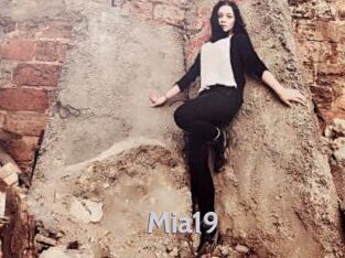 Mia19