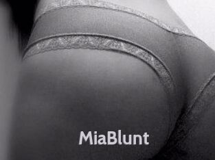 MiaBlunt