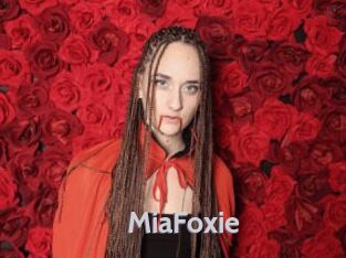 MiaFoxie