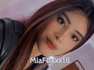 MiaFoxxx18