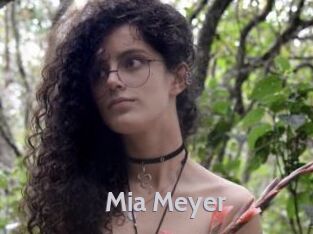 Mia_Meyer