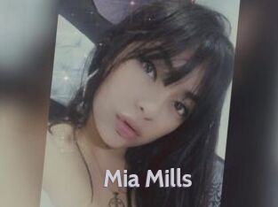 Mia_Mills
