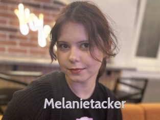 Melanietacker
