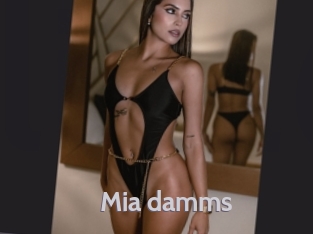 Mia_damms