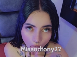 Miaandtony22