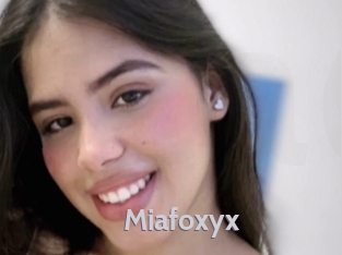 Miafoxyx
