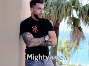mightyaaron Live Cam 66