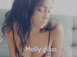 Molly_glass