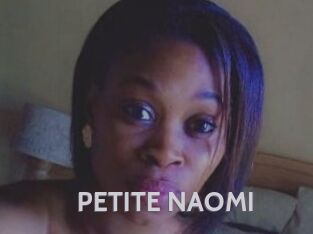 PETITE_NAOMI
