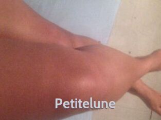 Petitelune Live Cam 66