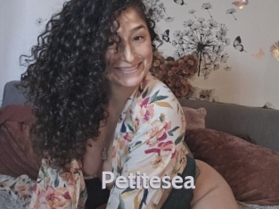 Petitesea