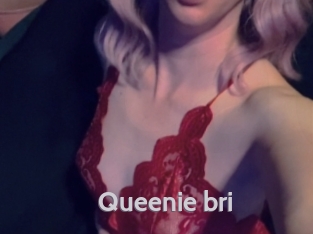 Queenie_bri