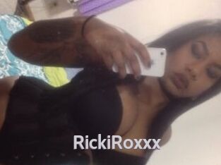 RickiRoxxx