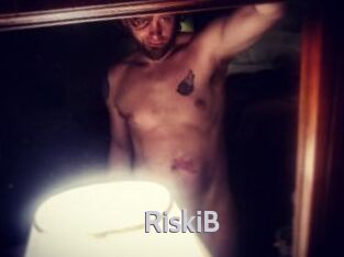 RiskiB
