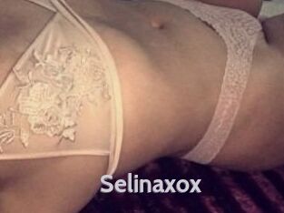 Selinaxox