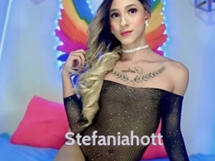 Stefaniahott