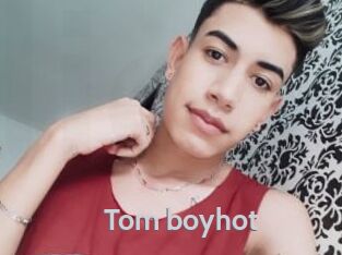 Tom_boyhot