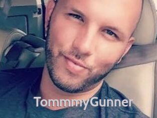 TommmyGunner