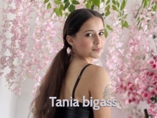 Tania_bigass