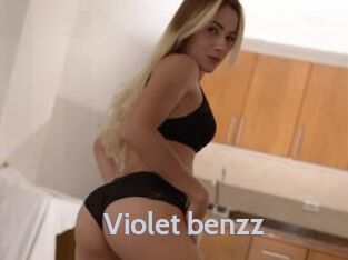 Violet_benzz